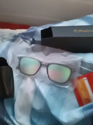 Фотообзор COVISN TPG-038 Корректирующие цветные очки для слепых на улице и в помещении