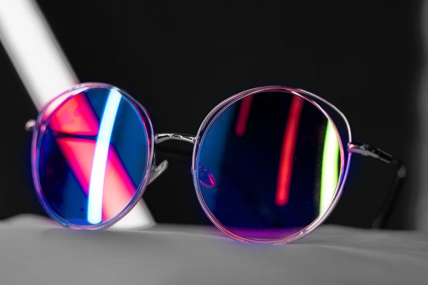 نظارات ديوتان الملونة العمياء